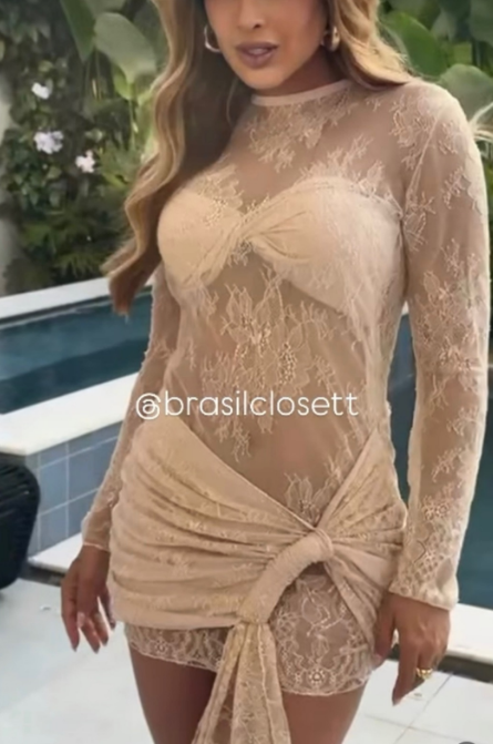 Vestido de renda bege